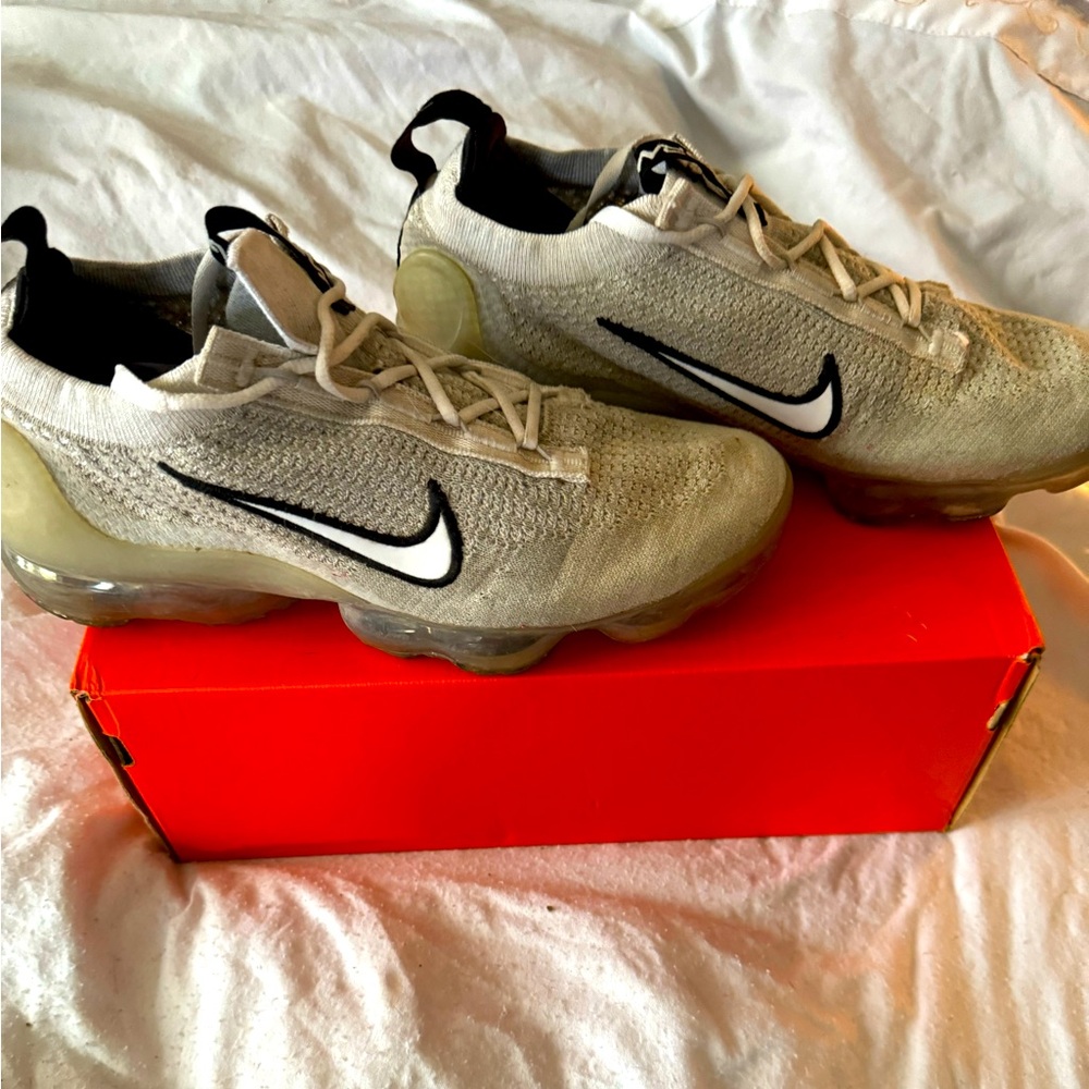 Mens Nike Vapormax 2021 FK flyknit size 8